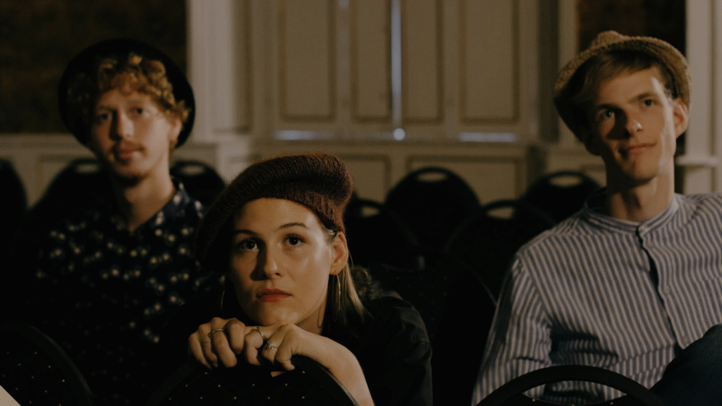 ベル・モード「帽子」